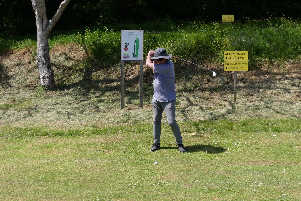 2022-05-03-golf-genet  (15).jpg