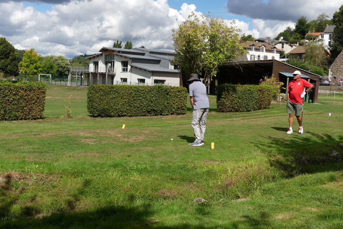 2022-09-15-Vezac-haute-auvergne (18).jpg