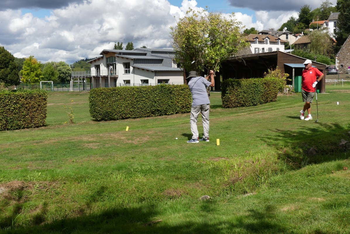 2022-09-15-Vezac-haute-auvergne (19).jpg