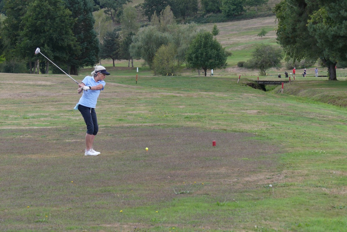 2022-09-15-Vezac-haute-auvergne (28).jpg