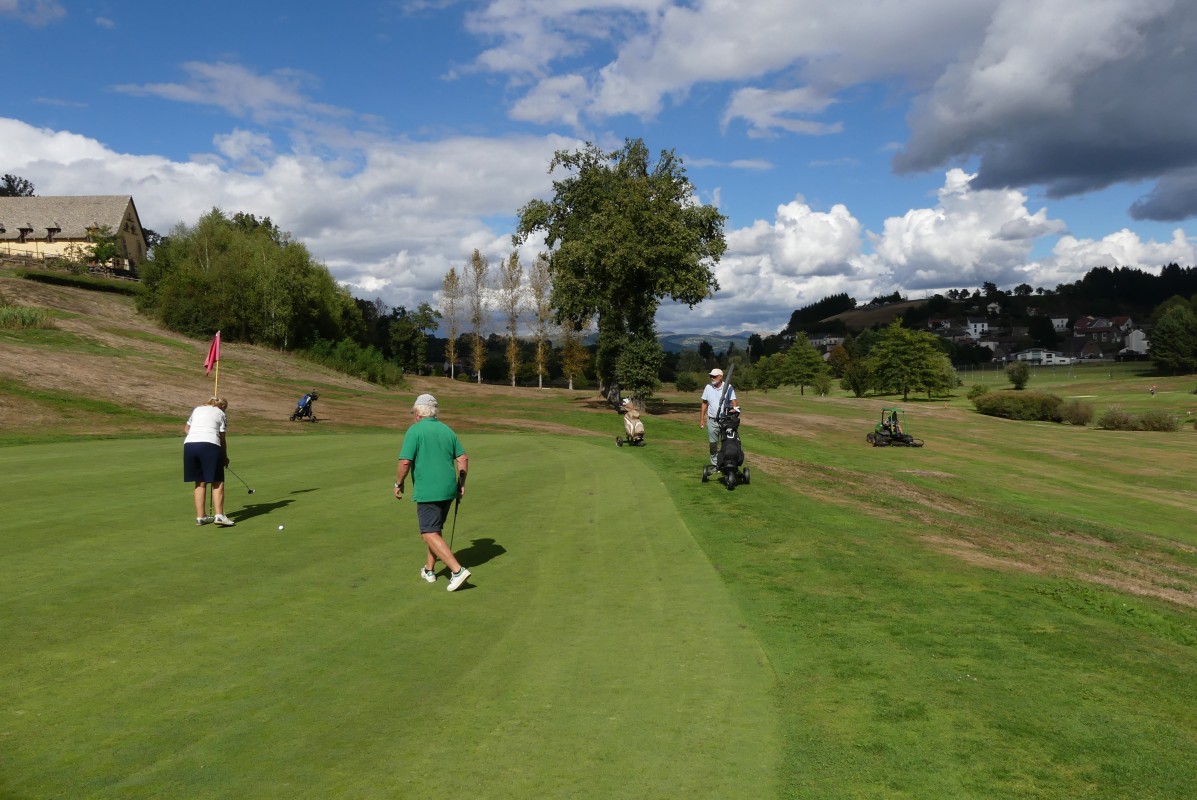 2022-09-15-Vezac-haute-auvergne (44).jpg