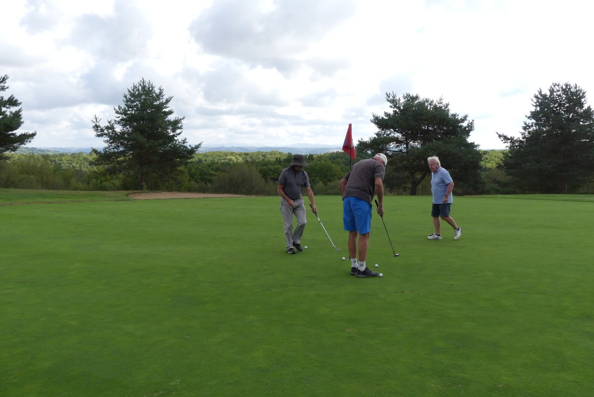 2022-09-15-Vezac-haute-auvergne (86).jpg